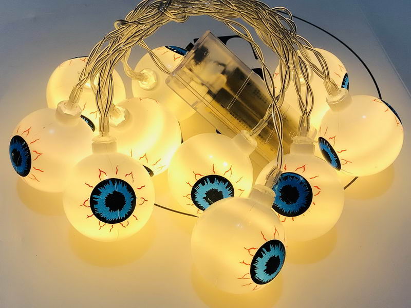 Halloween string lights with eyes (warm white)